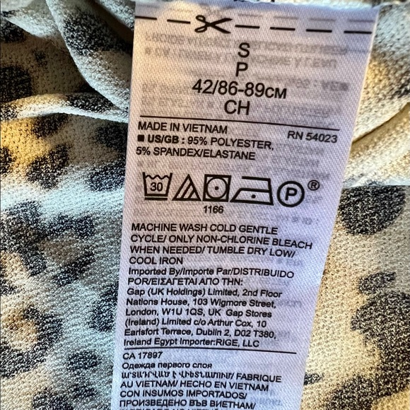 NWT! New Banana Republic Leopard Halter top shirt Small Sleeveless tie neck - Picture 7 of 7